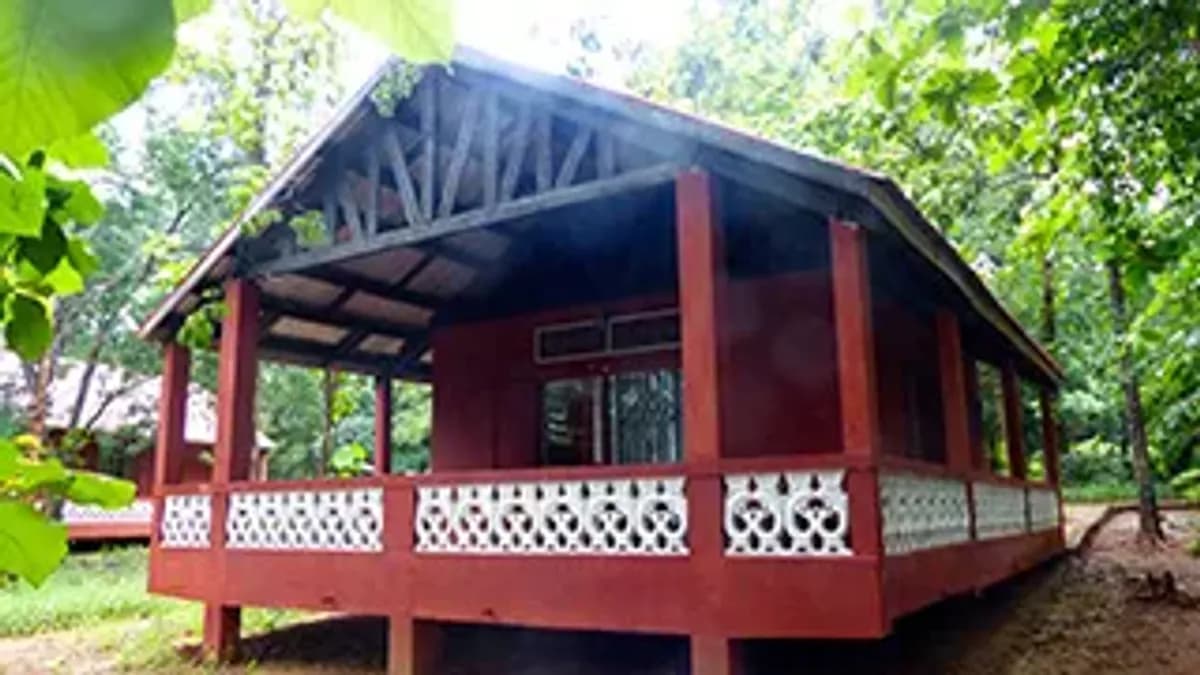 Hôtel de Gîtes communautaires sur la Côte Nord Ouest