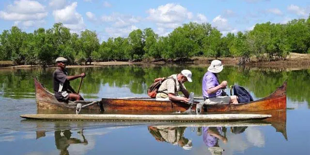 Balade en pirogue sur le Canal des Pangalanes