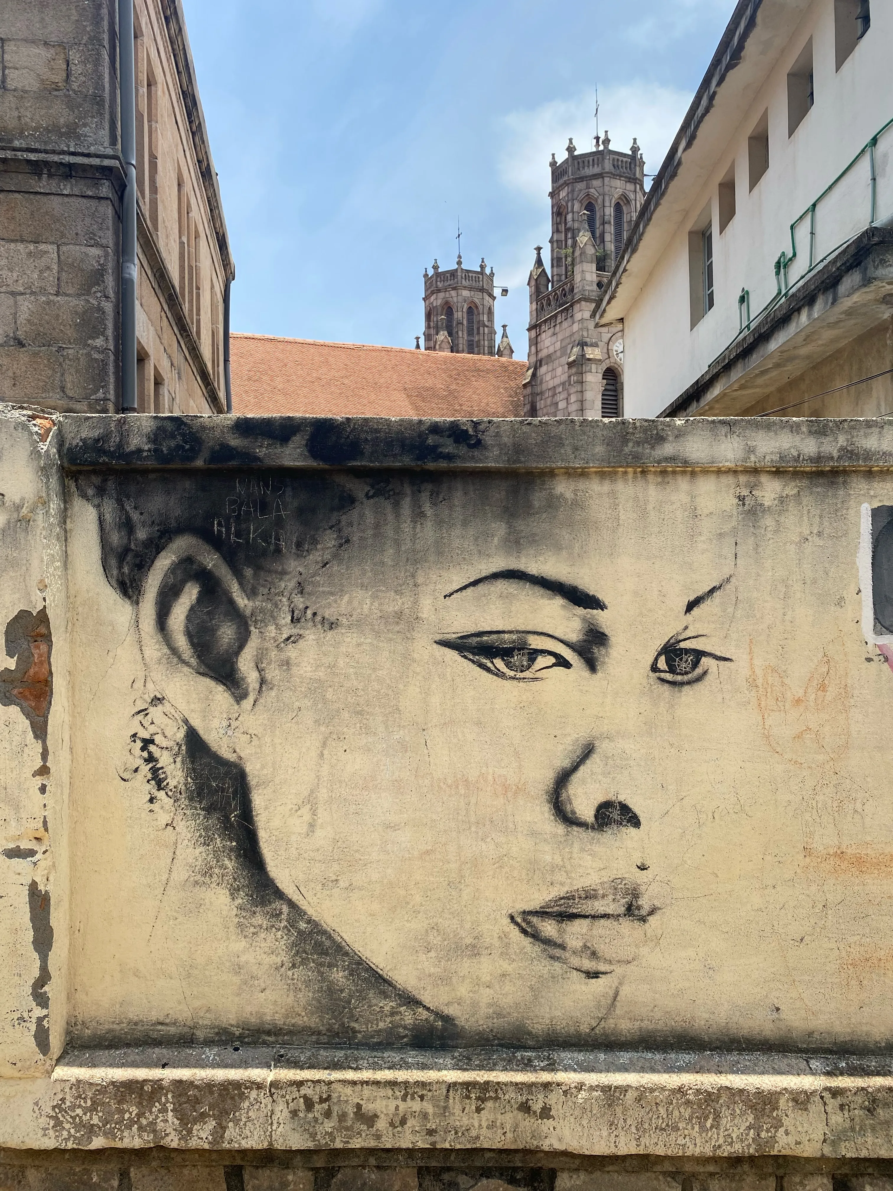 Graffiti mural