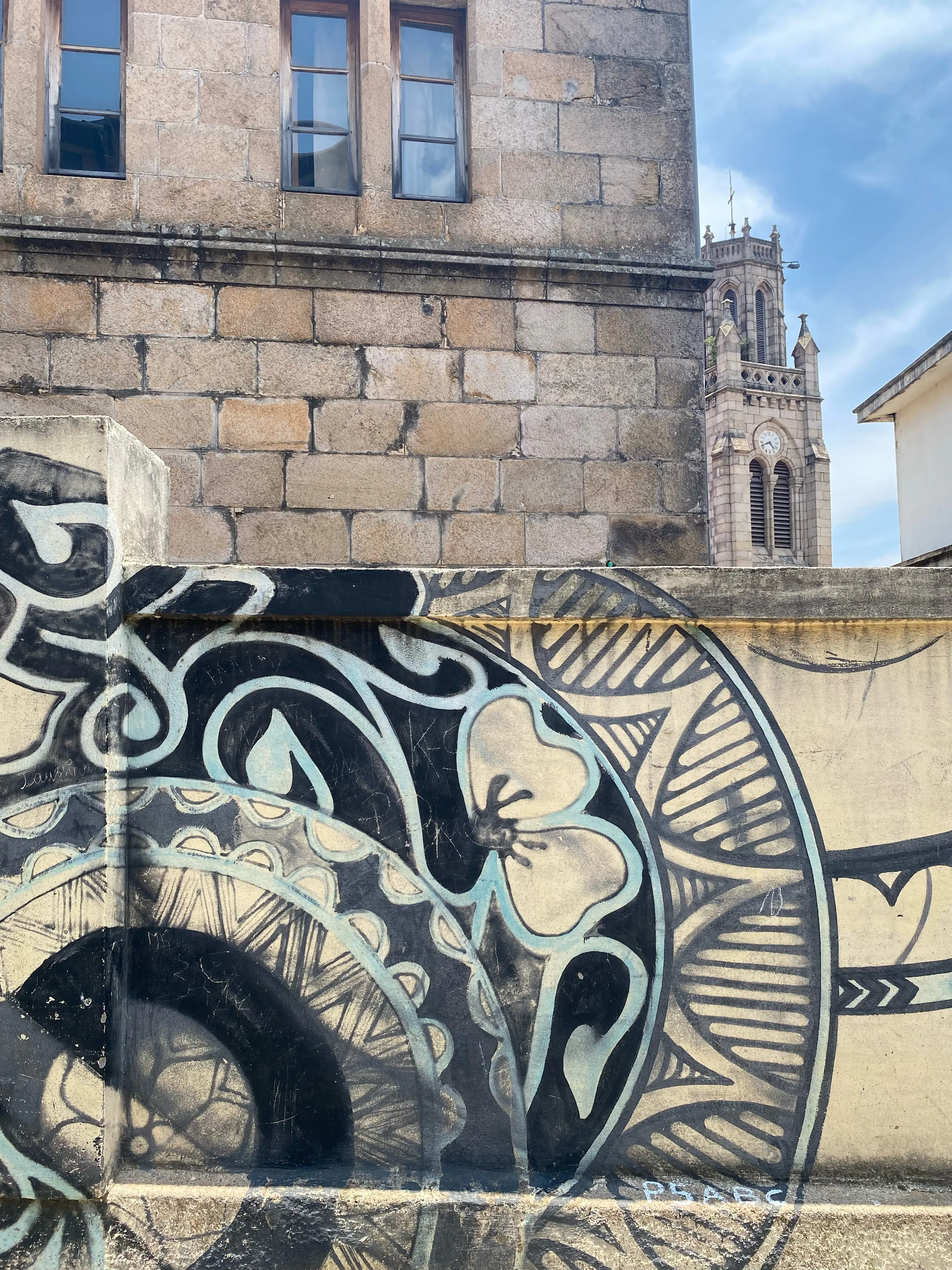 Graffiti mural